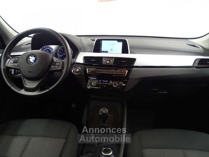 BMW X1 18i sDrive - 9