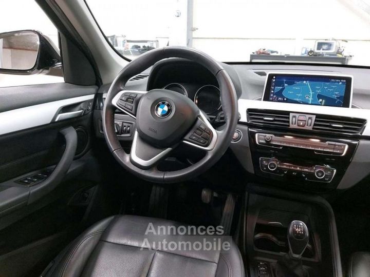 BMW X1 18i sDrive - 4