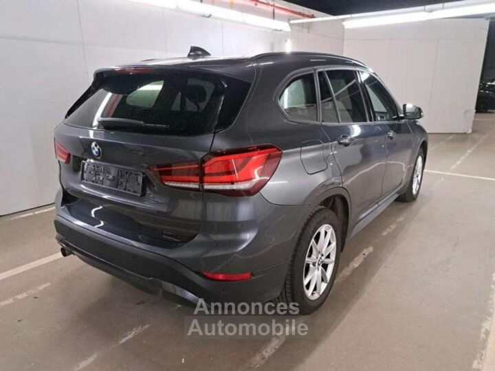 BMW X1 18i sDrive - 5