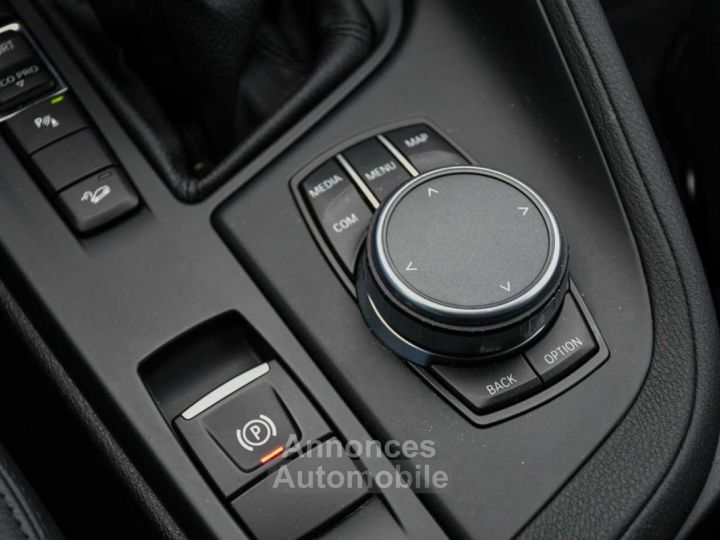 BMW X1 2.0d xDrive - HUD - CAMERA - ACC - LED - LEDER - LANE ASSIST - - 10
