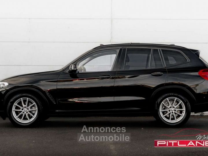 BMW X3 2.0 dA SDrive18D BOITE AUTO VIRTUAL TOIT PANO. - 2