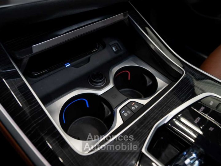 BMW X5 xDrive50e M Sport Massage Bowers&Wilkins Skylounge - 45