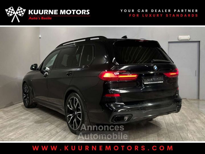 BMW X7 xDrive40dAS M Alu22-Pano-Acc-AirSus - 2