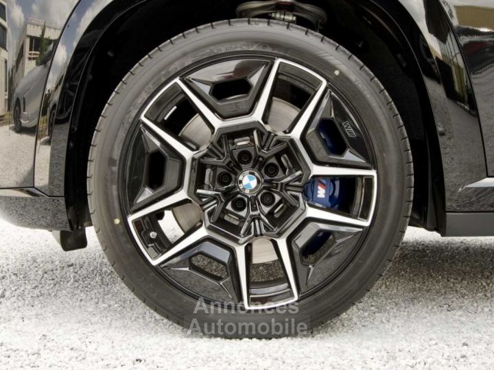 BMW XM 4.4i V8 Hybride 18GrCO2 B&W Iconic FULL - 10