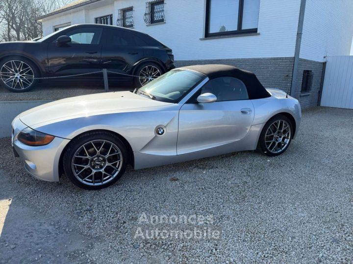 BMW Z4 2.5i 24v - 11