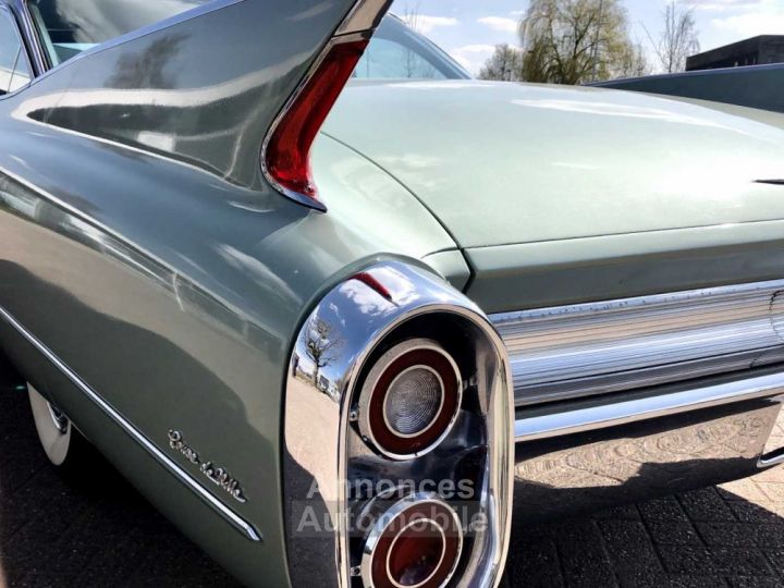 Cadillac Coupe DeVille De Ville 1960 - 16
