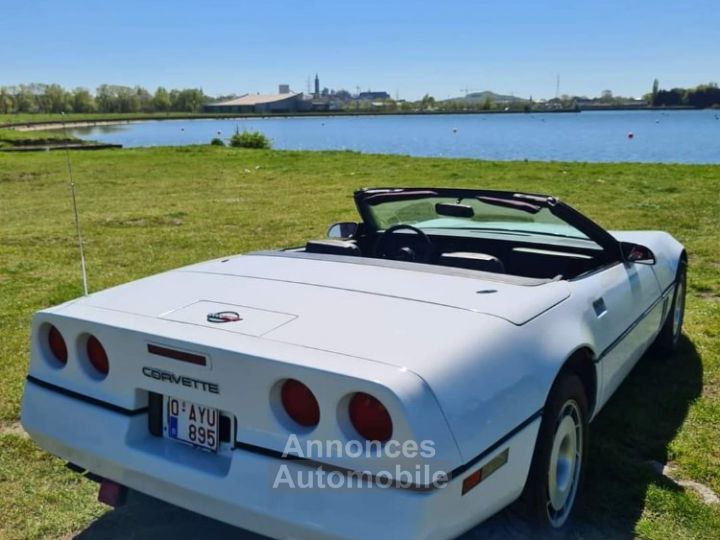 Chevrolet Corvette 5,7L V8 280ch boite automatique - 9