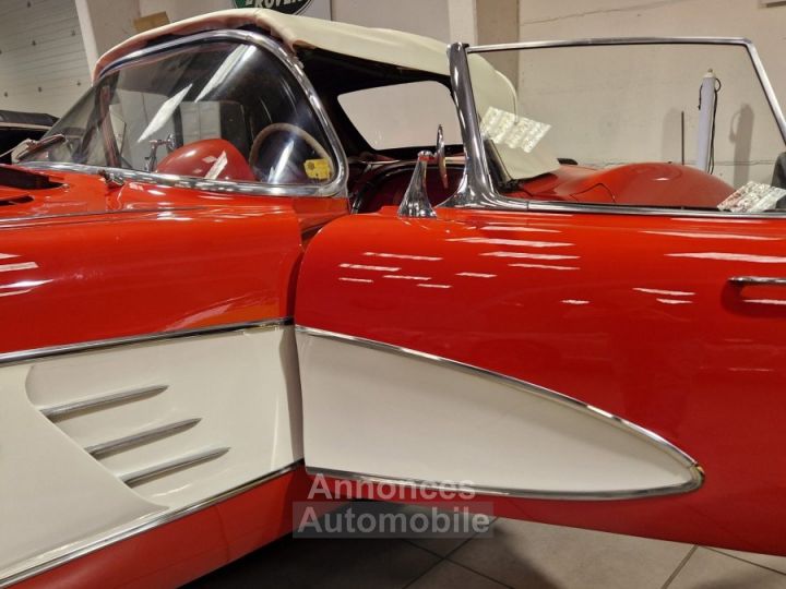 Chevrolet Corvette C1 cabriolet 1961 - 34