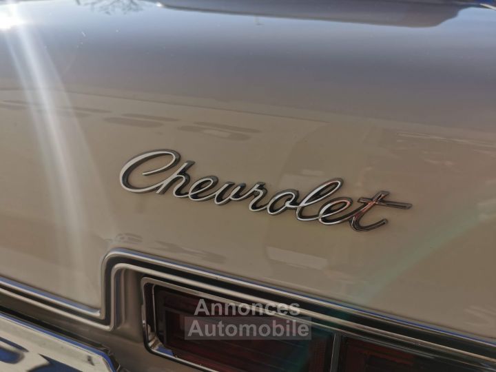 Chevrolet Impala impala cabriolet d'origine 4.7 L 283 CID V8 - 28