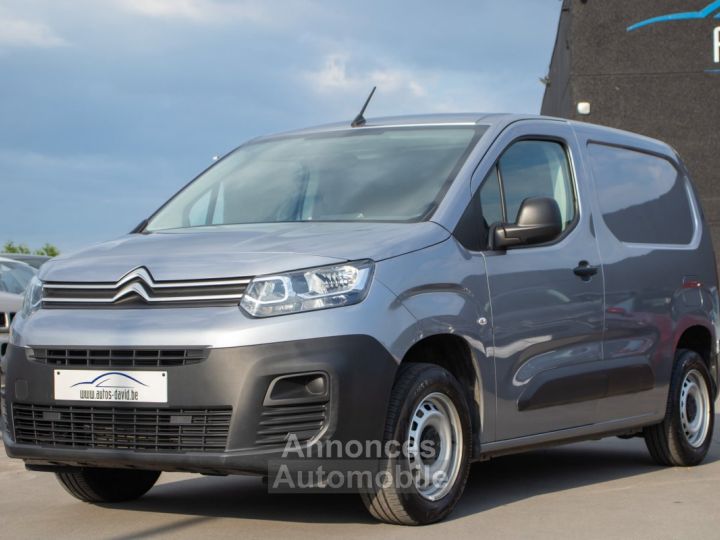 Citroen Berlingo 1.5 BlueHDi - 3 PLAATSEN - LICHTE VRACHT - 1STE EIGENAAR - APPLE CARPLAY - SENSOREN - TREKHAAK - EURO 6d - 5