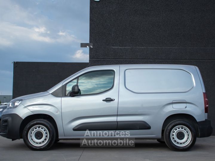 Citroen Berlingo 1.5 BlueHDi - 3 PLAATSEN - LICHTE VRACHT - 1STE EIGENAAR - APPLE CARPLAY - SENSOREN - TREKHAAK - EURO 6d - 6