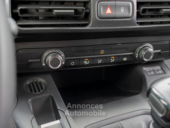 Citroen Berlingo 1.5 BlueHDi - 3 PLAATSEN - LICHTE VRACHT - 1STE EIGENAAR - APPLE CARPLAY - SENSOREN - TREKHAAK - EURO 6d - 19