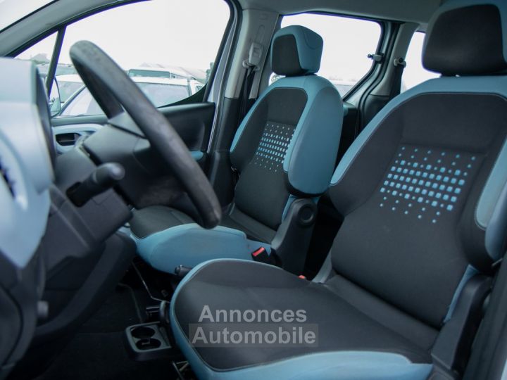 Citroen Berlingo Multispace 1.6i Benzine - HISTORIEK - 5 PLAATSEN - TREKHAAK - ISOFIX - BOORDCOMPUTER - 12