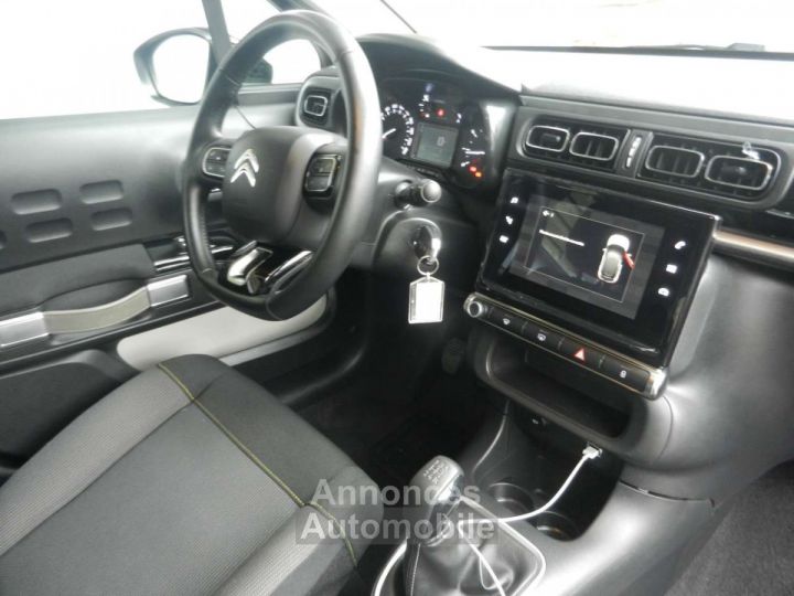 Citroen C3 1.2i PureTech Shine S Appel CarPlay clim jallu led - 23