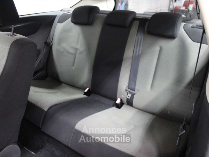 Citroen C4 1.4i ~ Airco Radio CC - 12