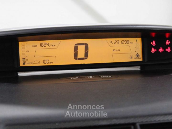 Citroen C4 1.4i ~ Airco Radio CC - 14