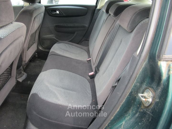 Citroen C4 1.6i 16V 110 Pack en l etat - 8