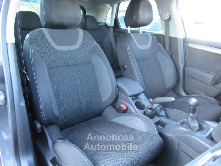 Citroen C4 HDi 90 Confort - 10