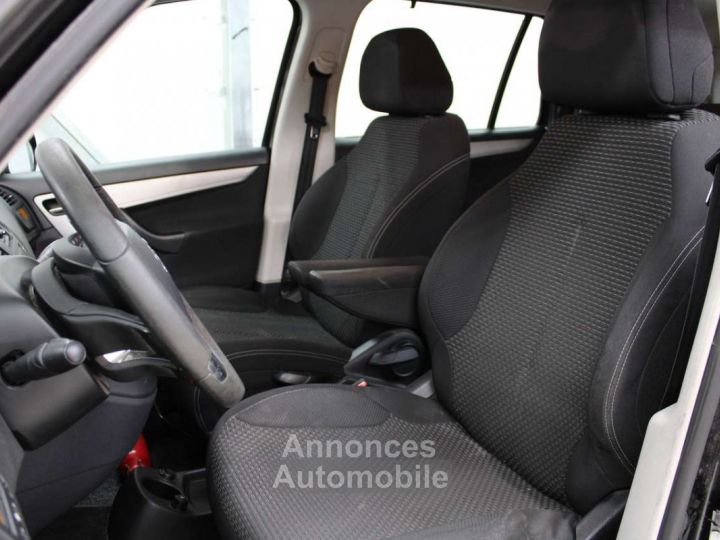 Citroen C4 Picasso 1.6 HDi ~ Navi 7 zit Airco Radio - 11