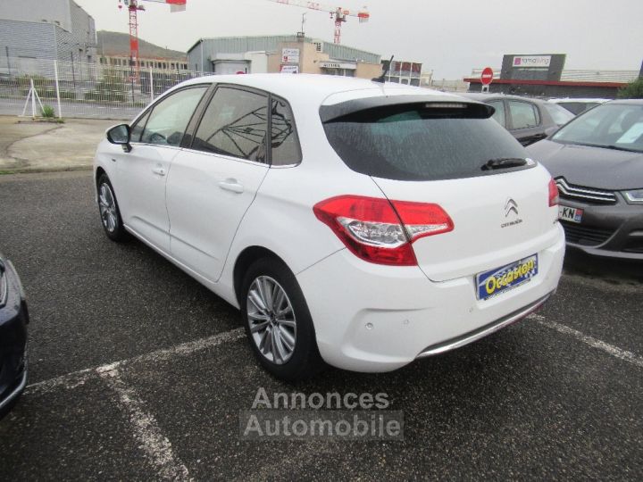 Citroen C4 VTi 120 Exclusive - 4