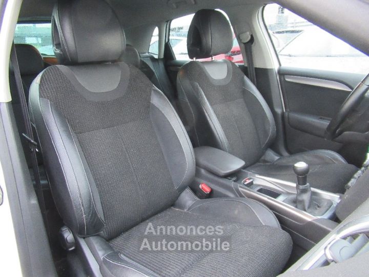 Citroen C4 VTi 120 Exclusive - 9