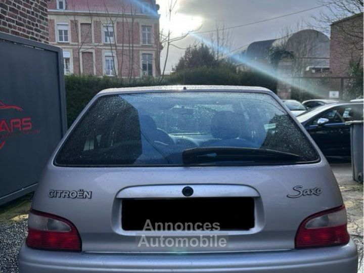 Citroen Saxo Citroën 1,4i 74,000KM BOÎTE AUTO - 2