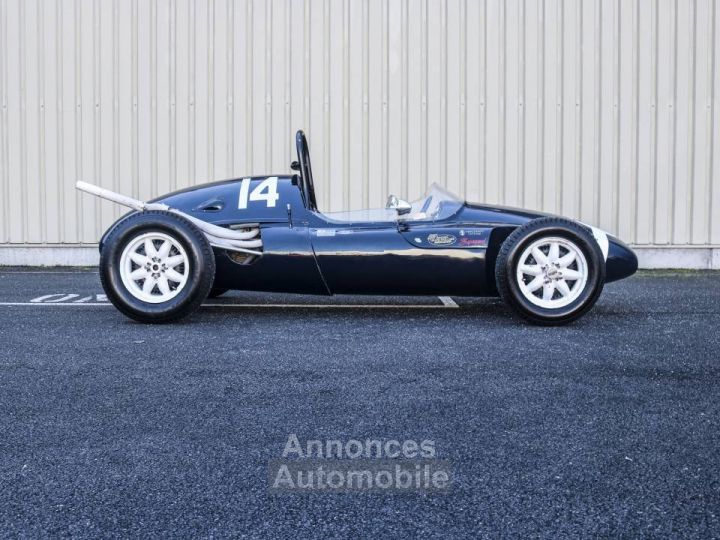 Cooper T43 - 11