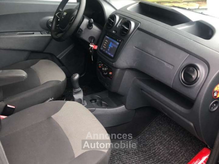 Dacia Dokker 1.6i Ambiance Work Edition (navigation) - 11