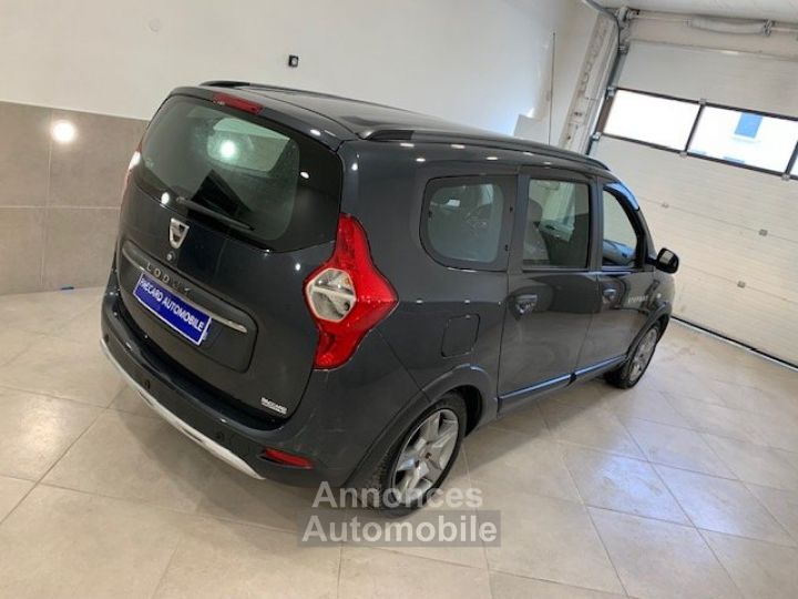 Dacia Lodgy STEPWAY 1.5 BLUE DCI 115cv 7PLACES - 10