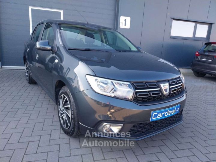 Dacia Logan 1.5 Blue dCi -ATTACHE-REMORQUE-AIRCO-BLUETOOTH- - 1