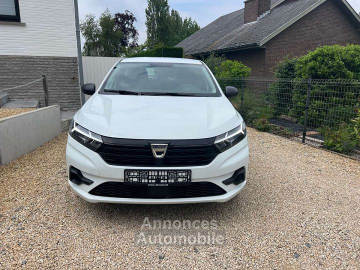 Dacia Sandero 1.0i SCe Essential - 2