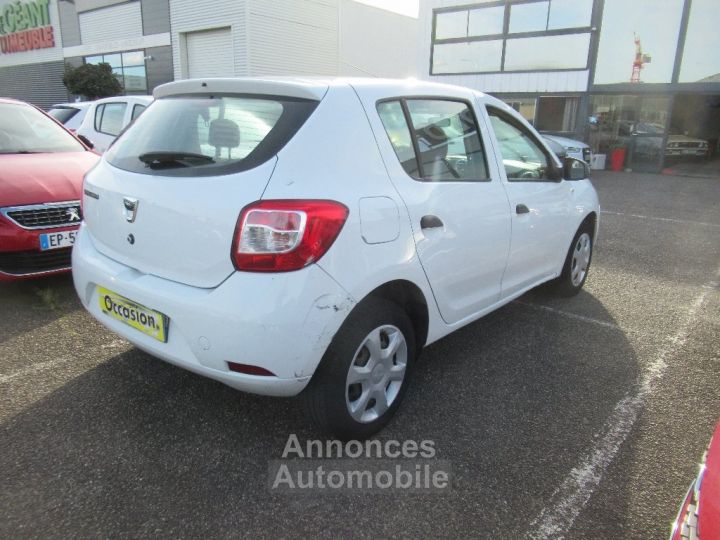 Dacia Sandero 1.2 16V 75  - 4