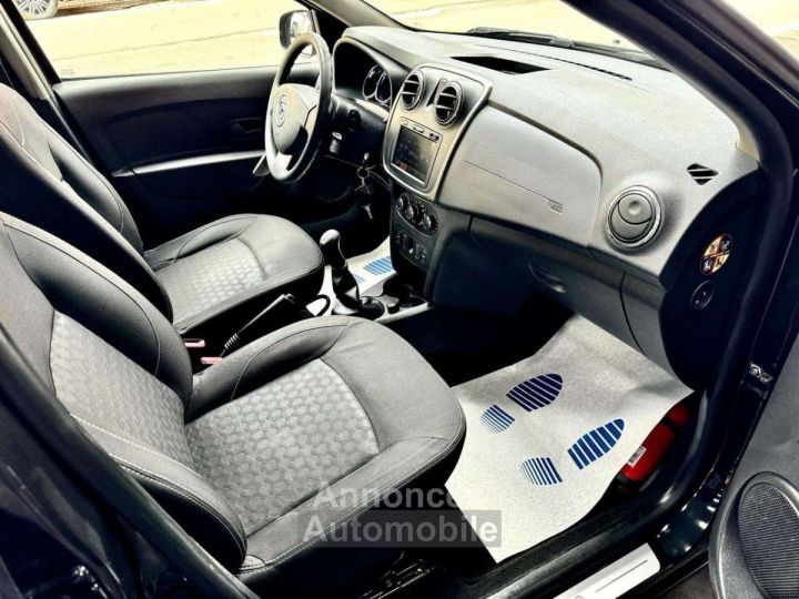 Dacia Sandero 1.5 dCi 90cv Laureate 5 Portes - 8