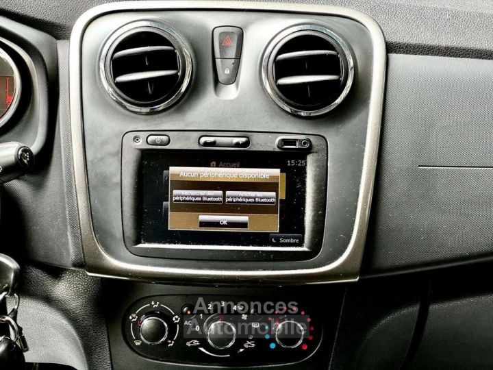Dacia Sandero 1.5 dCi 90cv Laureate 5 Portes - 11