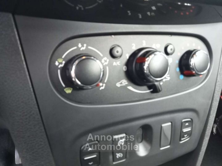 Dacia Sandero 1.5 dCi Laureate CLIM USB GARANTIE 12 MOIS - 15
