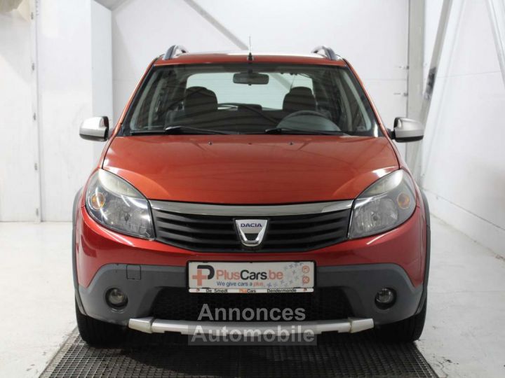 Dacia Sandero Stepway 1.6i ~ Airco Keuring mogelijk Radio - 2