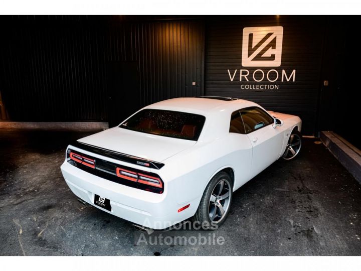 Dodge Challenger 6,4 V8 BM6 SRT8 - 13