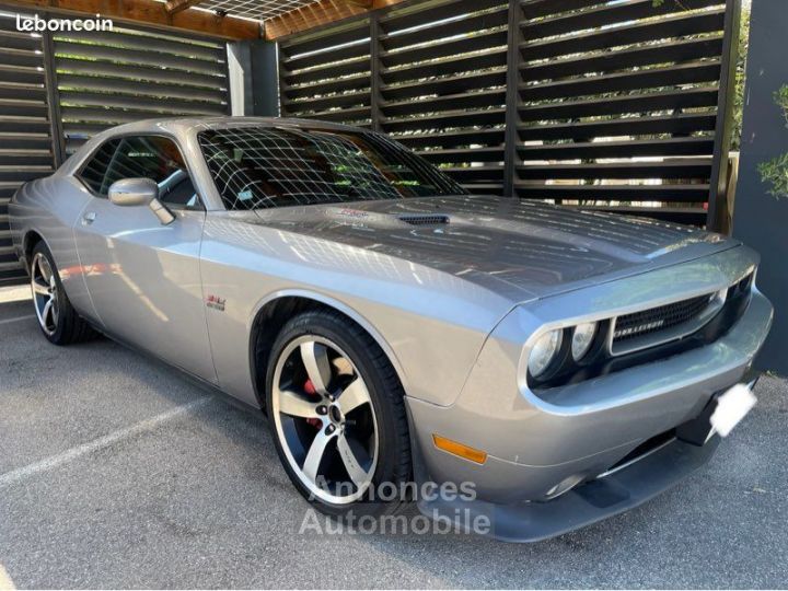 Dodge Challenger SRT 8 V8 6.4 HEMI 477 CH BVA - 1