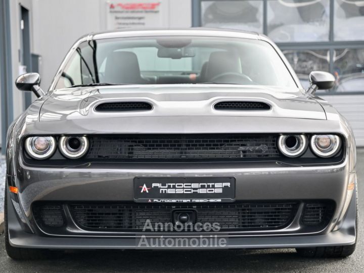 Dodge Challenger SRT Hellcat 6.2 V8 Widebody - 27