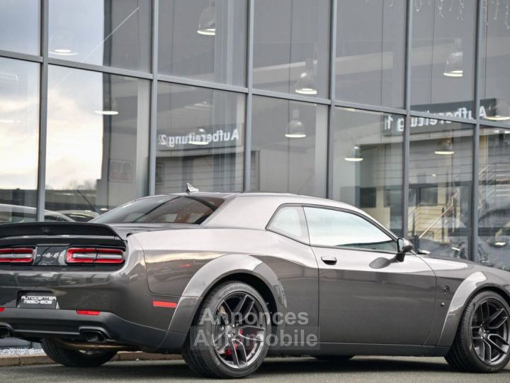 Dodge Challenger SRT Hellcat 6.2 V8 Widebody - 34