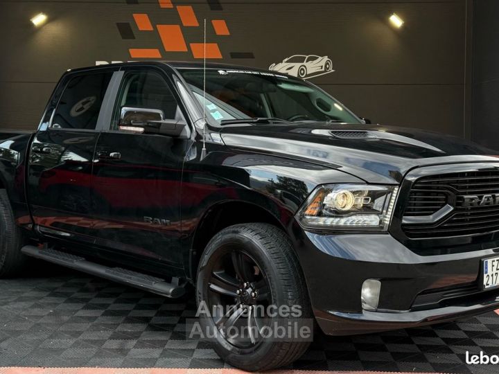 Dodge Ram 1500 V8 4.7 395 Cv Crew Cab Black Edition CTTE 4 Places 4x4 Toit Ouvrant Attelage Faible Kilométrage 25 000 km Ct Ok 2026 - 2