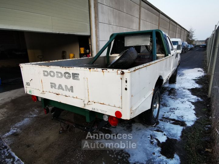 Dodge Ram DODGE W200 P/U CABRIOLET 4X4 - V8 - 7