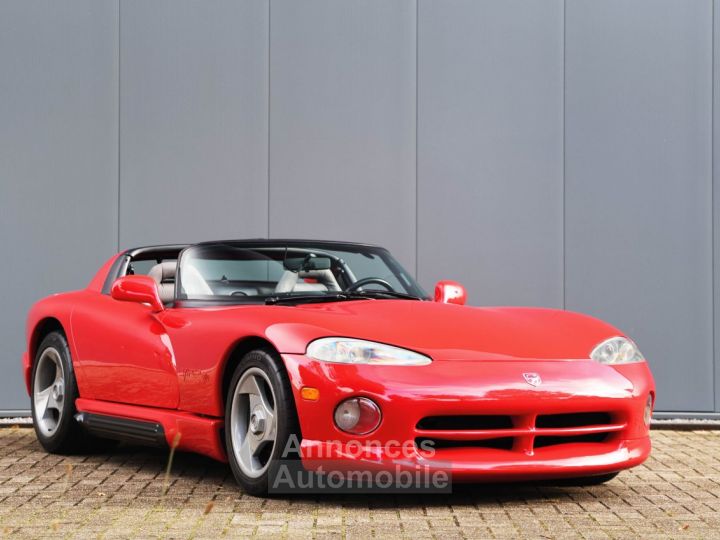 Dodge Viper RT/10 7990 cc V10 met 415 pk - 17