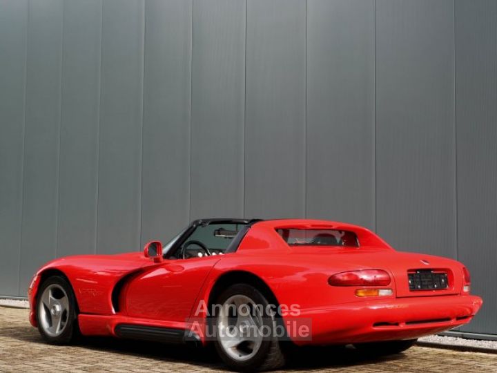 Dodge Viper RT/10 7990 cc V10 met 415 pk - 35