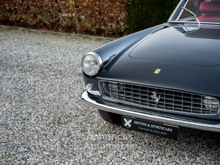 Ferrari 250 GT Coupe Séries 2 By Pinin Farina - 14