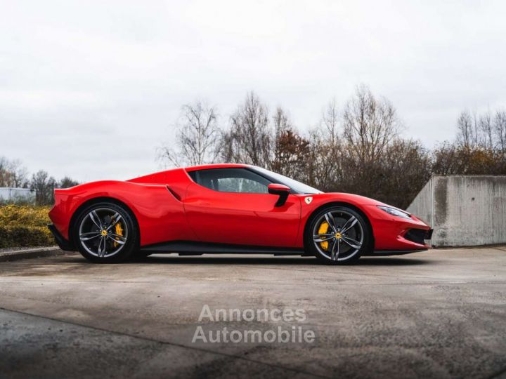 Ferrari 296 GTB Rosso Corsa Carbon Seats Carplay Lift - 5