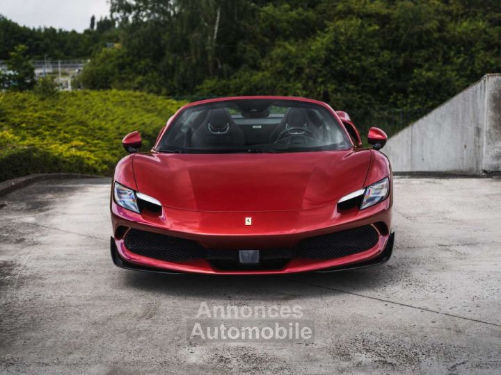 Ferrari 296 GTS Rosso Fiorano Carbon - 4