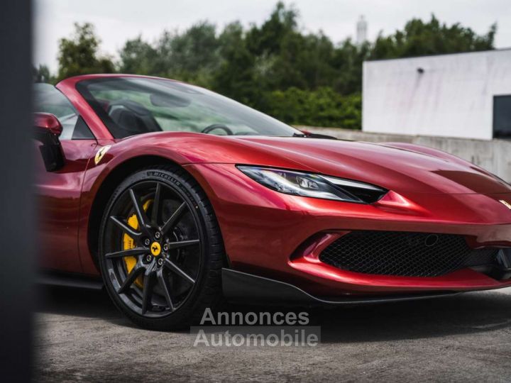 Ferrari 296 GTS Rosso Fiorano Carbon - 7