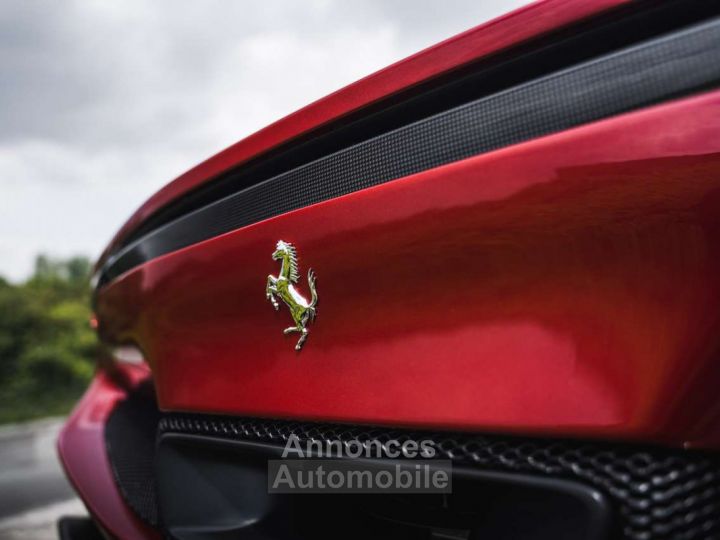 Ferrari 296 GTS Rosso Fiorano Carbon - 8