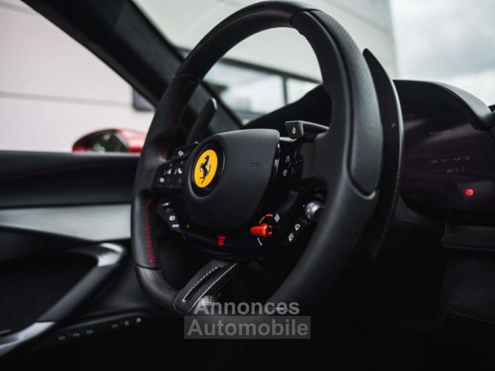 Ferrari 296 GTS Rosso Fiorano Carbon - 26